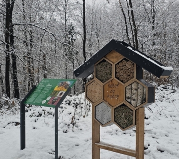 Straznik_hotel_za_kukce-2